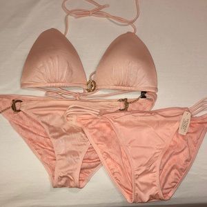 Victoria’s Secret bikini